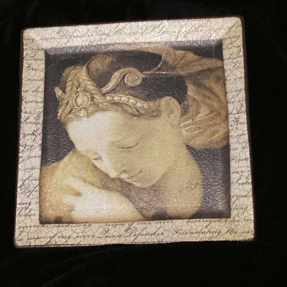 Decorative piece